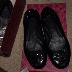 Tory burch patent leather black flats sz 7.5